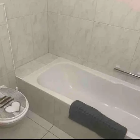 Apartamento Comodo Nel Cuore Dell'engadina - 5 Min Da San Moritz Celerina/Schlarigna